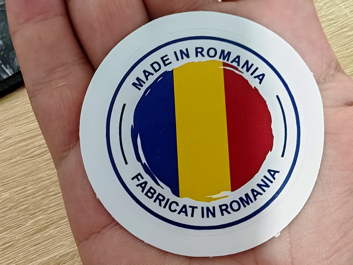 Sticker PVC decupat pe contur